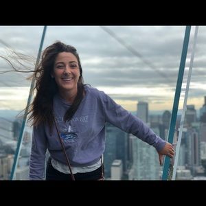 Meet your Posher, Olivya